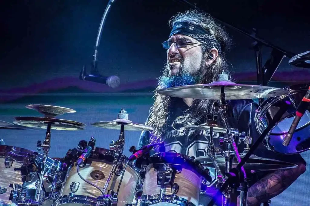 Mike Portnoy Returns to Dream Theater, Drumming Up Excitement