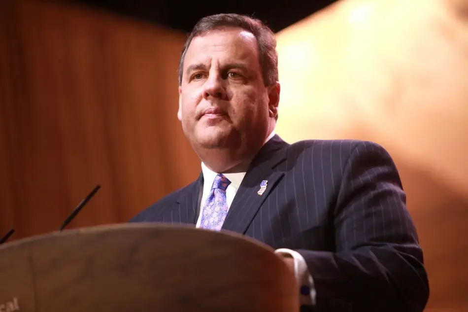 Chris Christie Braces for GOP Debate, Questions Poll Reliability and Trump’s Leadership